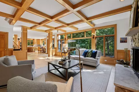 Living - 5455 Timber Trl, Independence, MN 55359 photo 2 of 5