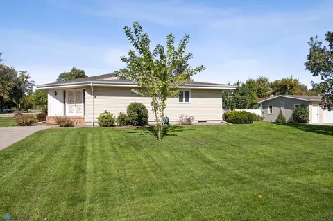 161 2nd Ave S, Casselton, ND 58012