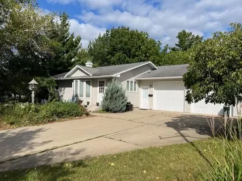 1214 3rd St SW, Wadena, MN 56482