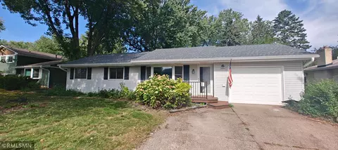 6216 Birchwood Rd, Woodbury, MN 55125