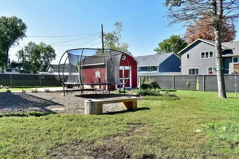 Exterior - 240 6th St SW, Plainview, MN 55964 photo 7 of 7