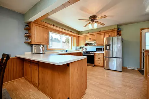 Kitchen - 240 6th St SW, Plainview, MN 55964 photo 1 of 3