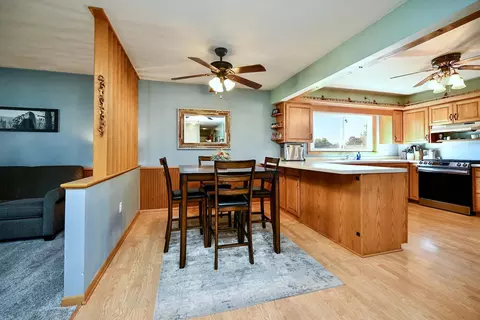 Dining - 240 6th St SW, Plainview, MN 55964 photo 1 of 1