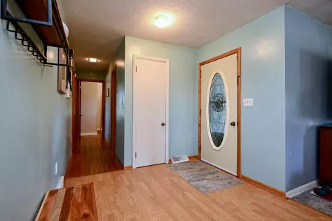 Entry Way - 240 6th St SW, Plainview, MN 55964 photo 1 of 1