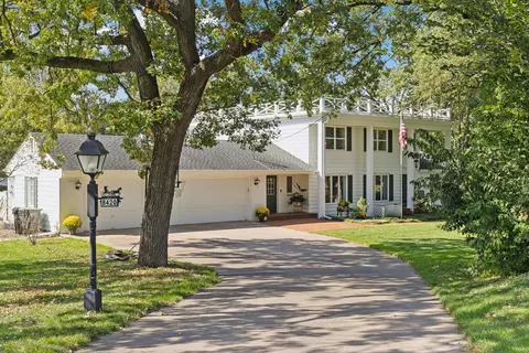 8420 Palm St NW, Coon Rapids, MN 55433