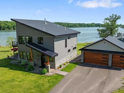 51235 Amber Ave, Stanchfield, MN 55080