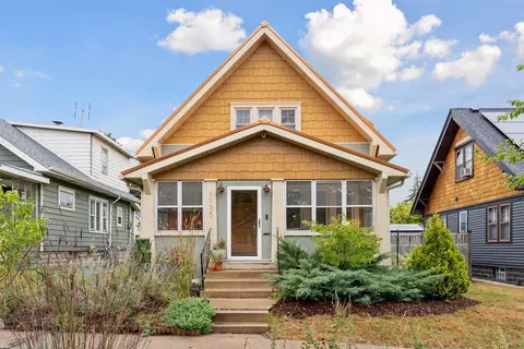 1135 Charles Ave, Saint Paul, MN 55104