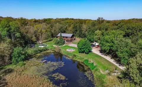 23000 5th St NW, New London, MN 56273