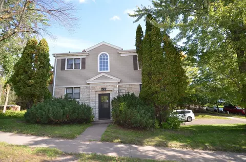 222 S 21st Ave E, Duluth, MN 55812 photo 2