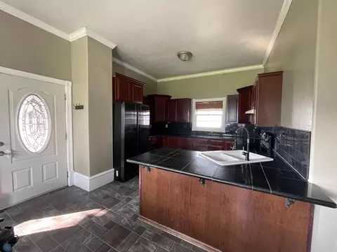 Entry Way - 306 Forest St, Lisbon, ND 58054 photo 1 of 3