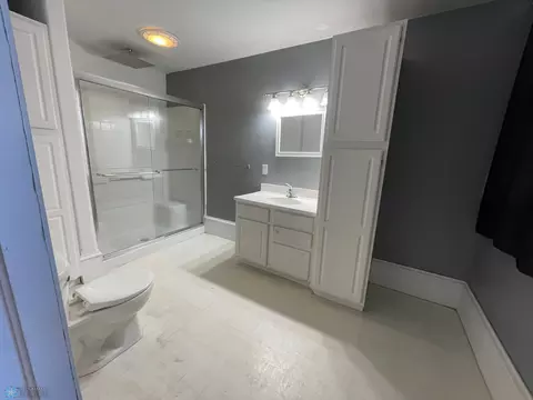 Bath - 306 Forest St, Lisbon, ND 58054 photo 1 of 6