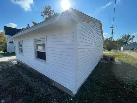 Exterior - 306 Forest St, Lisbon, ND 58054 photo 4 of 10