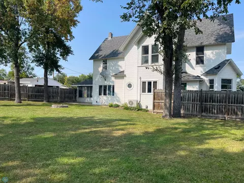 Exterior - 306 Forest St, Lisbon, ND 58054 photo 9 of 10