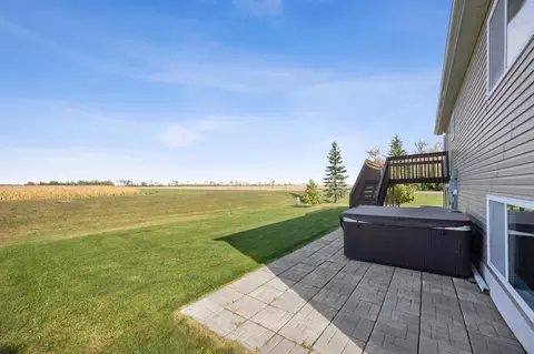 476 Maple Point Blvd, Mapleton, ND 58059 photo 2