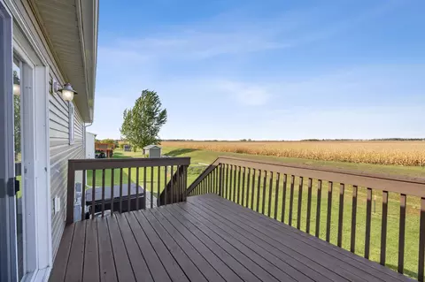 476 Maple Point Blvd, Mapleton, ND 58059 photo 3