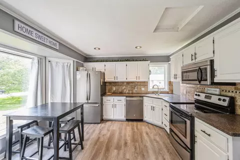 9121 Loch Lomond Blvd, Brooklyn Park, MN 55443