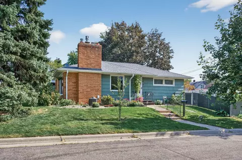 760 Wheelock Pkwy E, Saint Paul, MN 55106