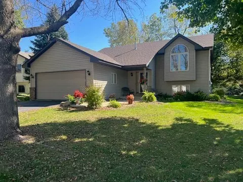 2309 W Hill St, Faribault, MN 55021