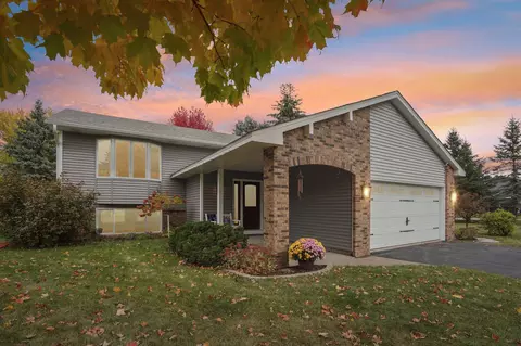 1425 Hickory Trl, White Bear Township, MN 55110