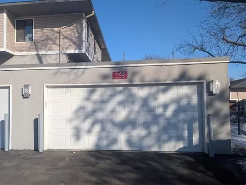 1163 Landmark Trl S, Hopkins, MN 55343
