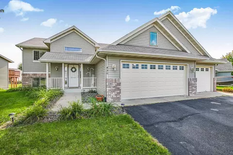 450 Elena Ln, Saint Joseph, MN 56374