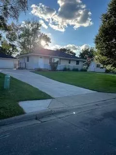 11442 N Heights Dr NW, Coon Rapids, MN 55433
