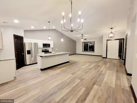 1044 Cullen St, Saint Peter, MN 56082 photo 11