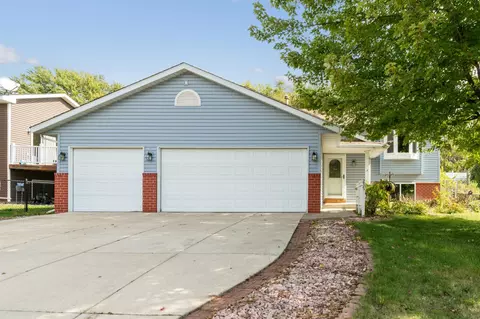 235 Tiffany Dr, Hastings, MN 55033