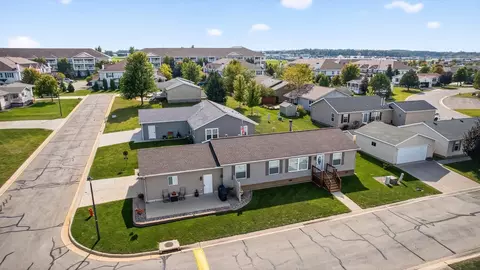 506 Peony St SE, Rochester, MN 55904