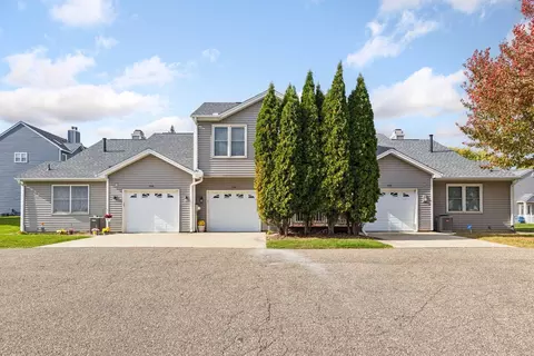 1701 Livingston Ave #B, West Saint Paul, MN 55118