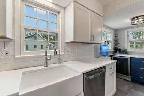 Kitchen - 3810 N Eagle Rd, Willmar, MN 56201 photo 5 of 7
