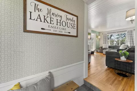 Entry Way - 3810 N Eagle Rd, Willmar, MN 56201 photo 3 of 5