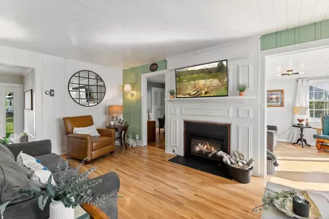 Living - 3810 N Eagle Rd, Willmar, MN 56201 photo 6 of 10