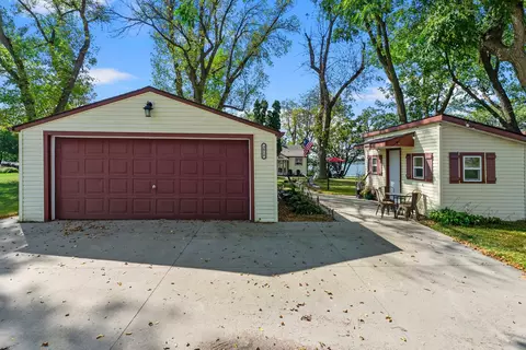 Exterior - 3810 N Eagle Rd, Willmar, MN 56201 photo 3 of 21