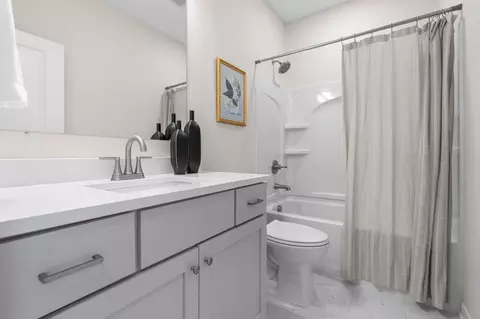 Bath - 634 E 6th St, Chaska, MN 55318 photo 1 of 4