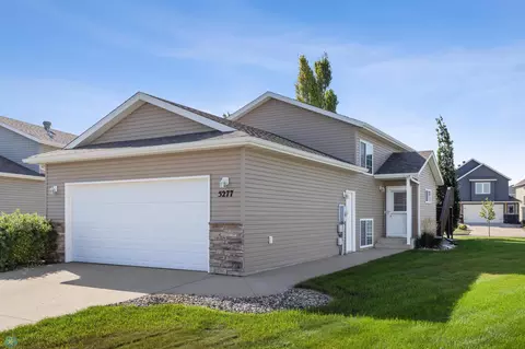 5277 49th Ave S, Fargo, ND 58104