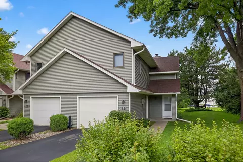 19 Elton Ridge Ct NW, Rochester, MN 55901
