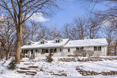 Exterior - 4360 Chimo East St, Deephaven, MN 55391 photo 2 of 7