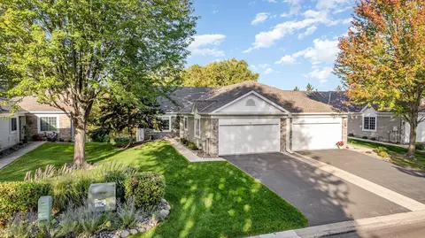 769 Lake Ridge Dr, Woodbury, MN 55129