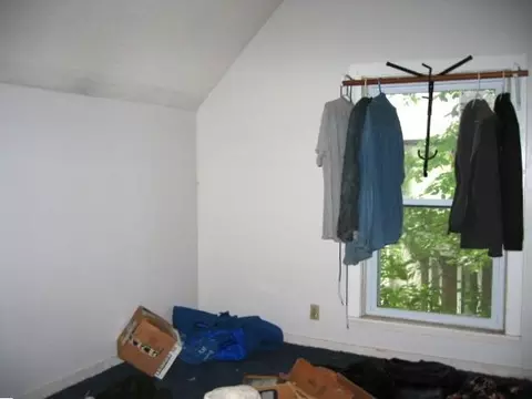Bedroom - 1009 19th St E, Minneapolis, MN 55404 photo 1 of 2