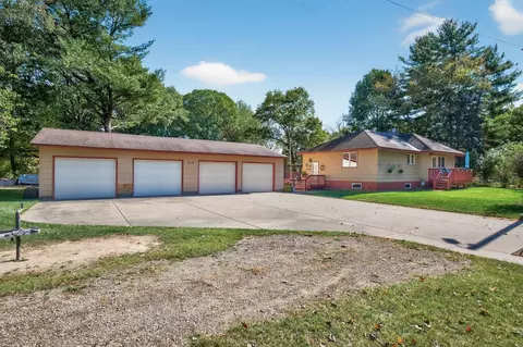 414 Grove Rd, Wyoming, MN 55092