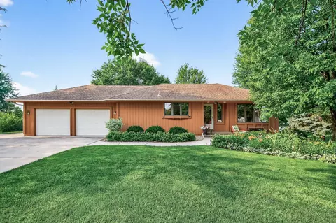 4855 Cottonwood Ln N, Plymouth, MN 55442