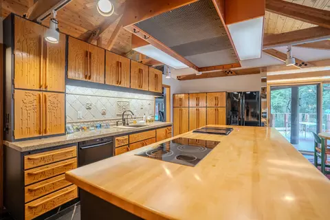 Kitchen - 5151 230th St, Saint Augusta, MN 56301 photo 2 of 5