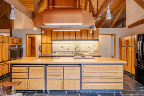 Kitchen - 5151 230th St, Saint Augusta, MN 56301 photo 4 of 5