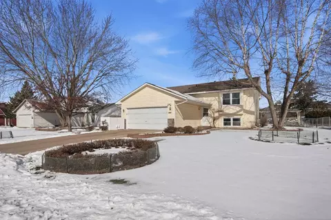 3697 152nd St W, Rosemount, MN 55068