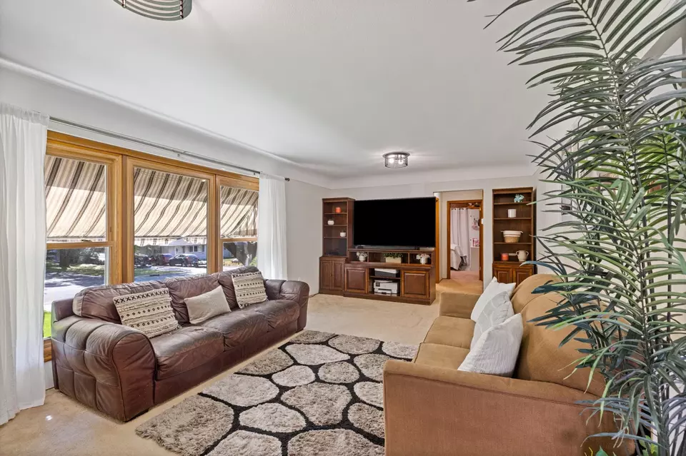 Living - 2104 W 140th St, Burnsville, MN 55337 photo 1 of 2