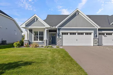 12503 Waterside Ct, Rogers, MN 55374