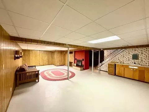 Living - 111 Mcphail Ave N, Caledonia, MN 55921 photo 2 of 4