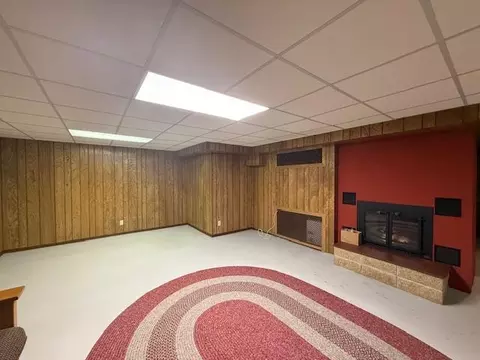 Living - 111 Mcphail Ave N, Caledonia, MN 55921 photo 3 of 4