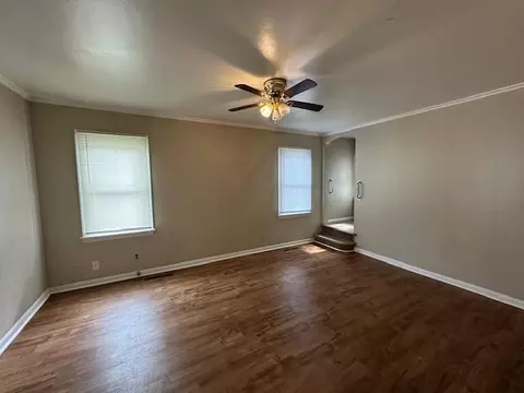 Living - 607 10th Ave SW, Austin, MN 55912 photo 2 of 2